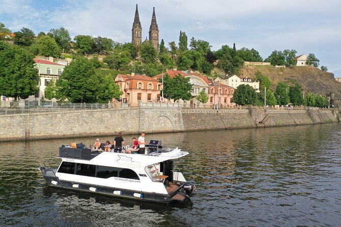 VIP Prague YachtBoat ONE Experience: All-You-Can-Drink - Using the gas grill and bringing your own food