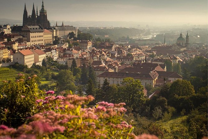 VIP Private tour Prague: Castle, Lunch, Beer, Boat - Starting high above Prague at Prague Castle