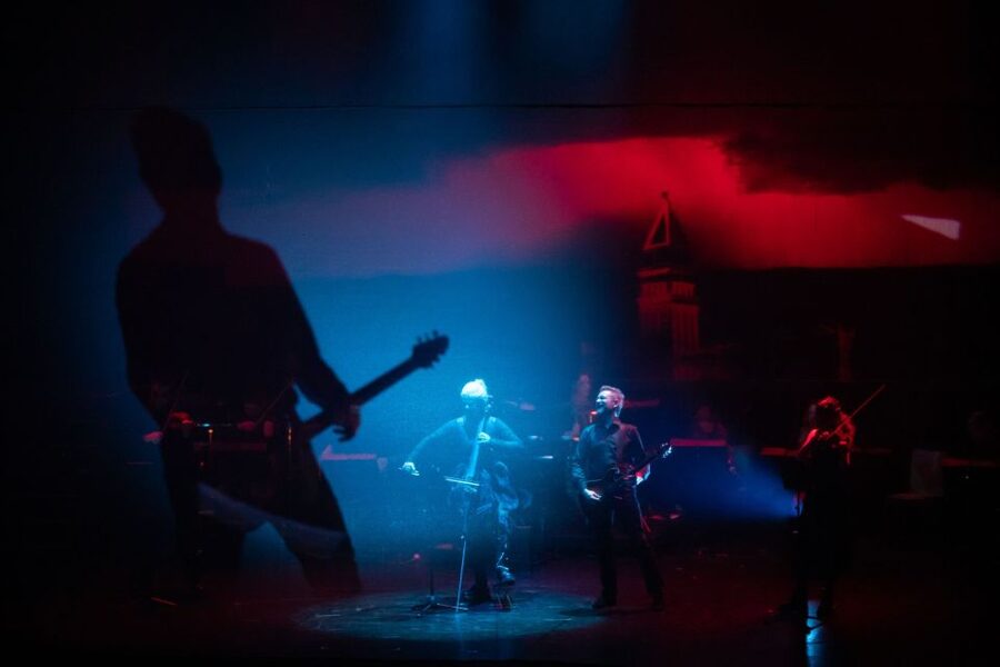Vivaldianno The Show in Theatre Hybernia - Seating, smoke, and the best place to sit