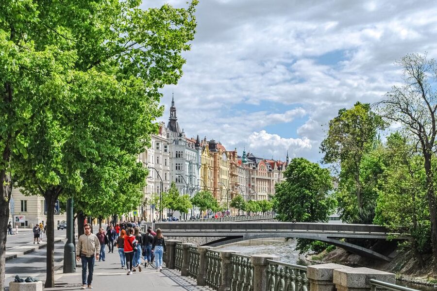 Walking tour of Prague in French : Nové Město - Starting at Jindřišská Tower