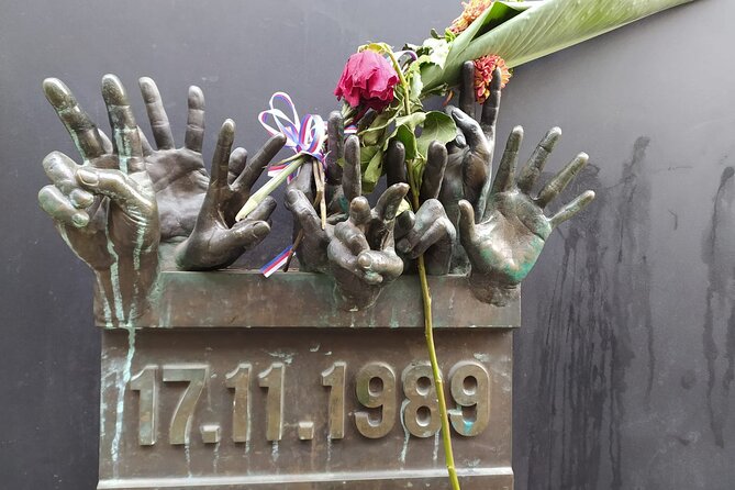 Wars and Totality History tour in Prague - What the guide can add to the walk