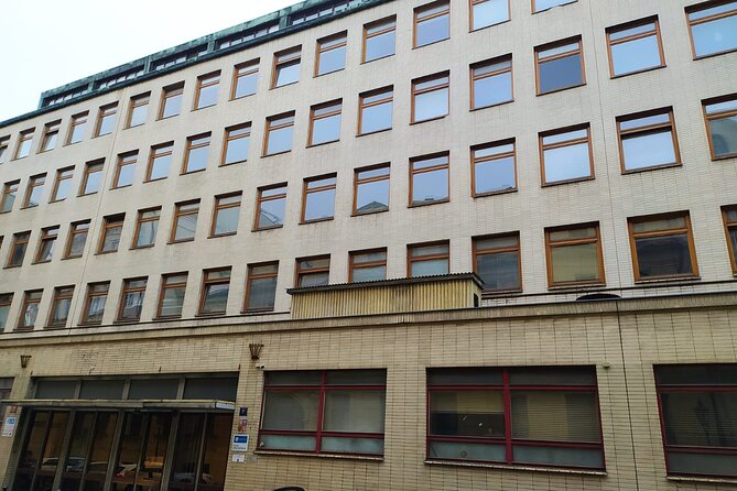 Wars and Totality Private Walking Tour in Prague - Why Prague’s modern story works best on foot