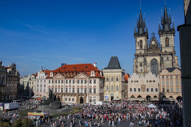 Welcome to Prague - Private Tour with Licensed Guide - Crossing Charles Bridge with time to look around