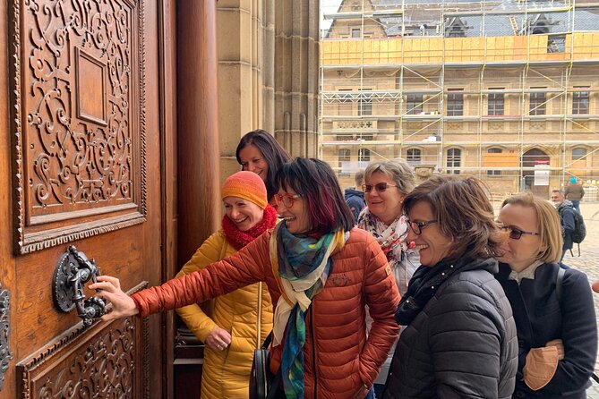 Winter Charm of Prague - private tour with PERSONAL PRAGUE GUIDE - Kafka Museum and the David Černý statue