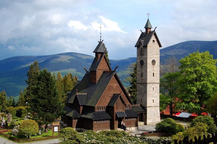 Wroclaw: Giant Mountains & Valley of Palaces Day Tour - Should you book the Giant Mountains and Valley of Palaces tour?