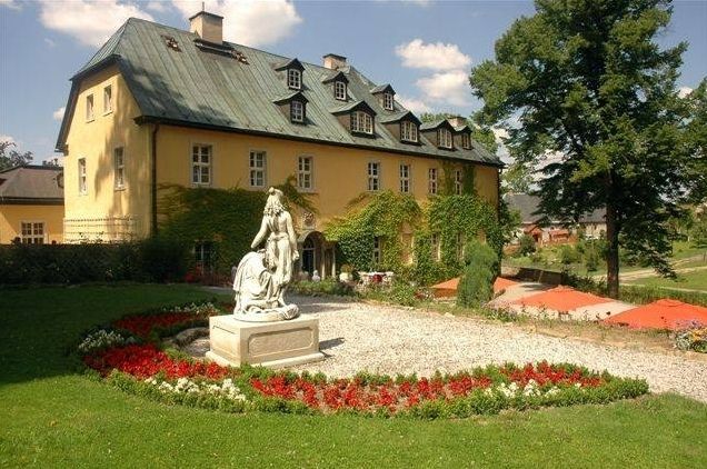 Wroclaw: Giant Mountains & Valley of Palaces Day Tour - Practical details before you go