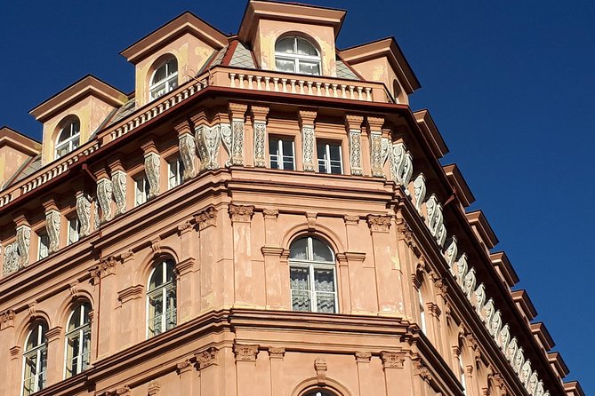 Your own guide for Old Town Highlights and Secrets Tour - What a private guide changes